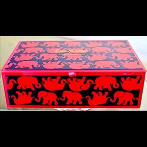 LILLY PULITZER TUSK IN SUN GLASS BOX NAVY ELEPHANT NEW PINK NAVY